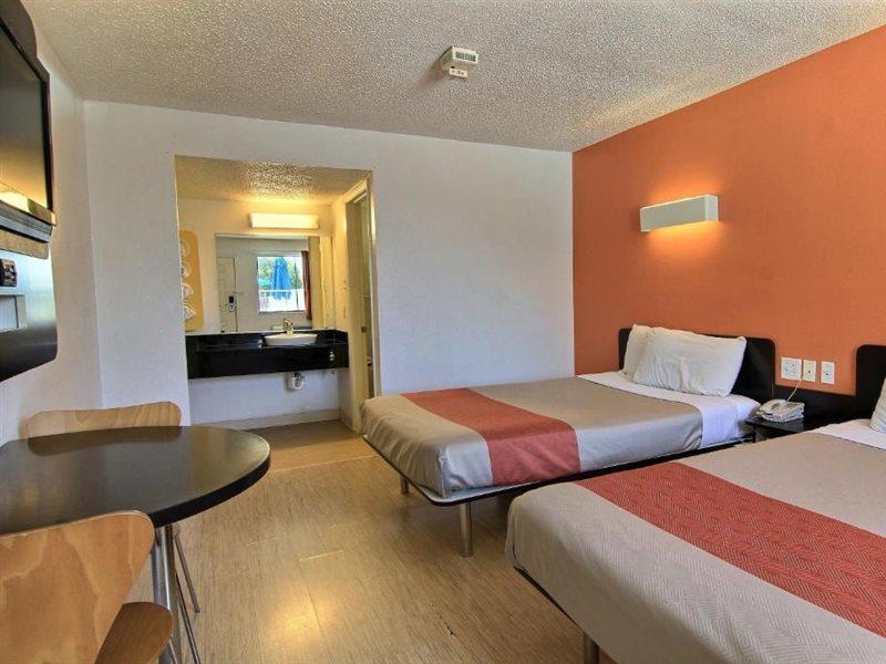 Motel 6-Austin, Tx Luaran gambar
