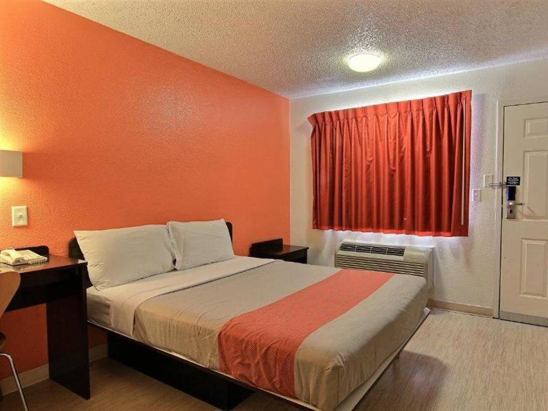 Motel 6-Austin, Tx Luaran gambar