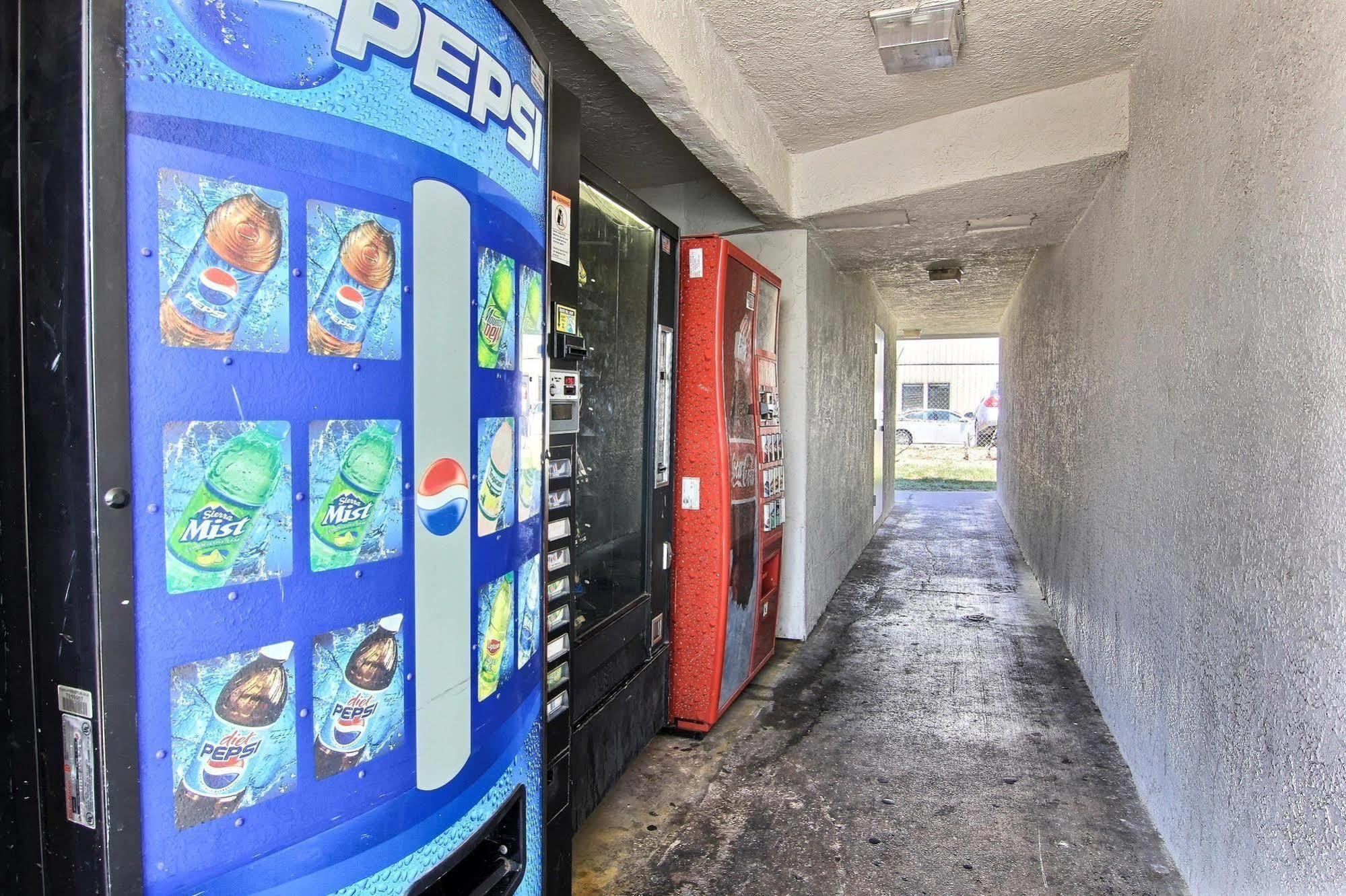Motel 6-Austin, Tx Luaran gambar